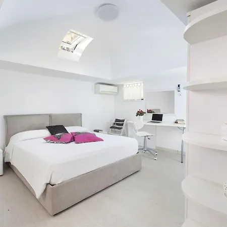 - Casa Paradisea Nyaraló *